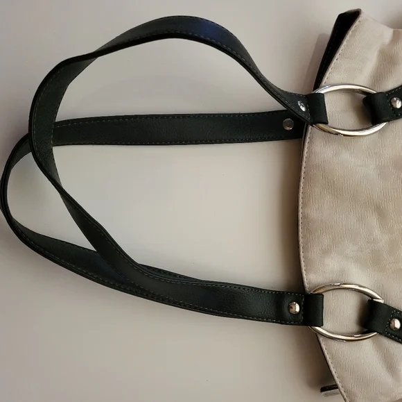 New York and company purse - Picture 3 of 6